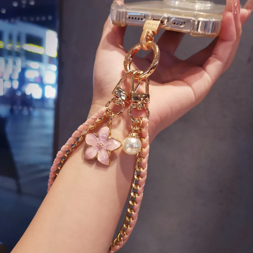 Flower Pendant Mobile Phone Strap Metal Chain Pearl Cell Phone Chain Anti Loss Short Mobile Phone Lanyard Women/Lady/Girl