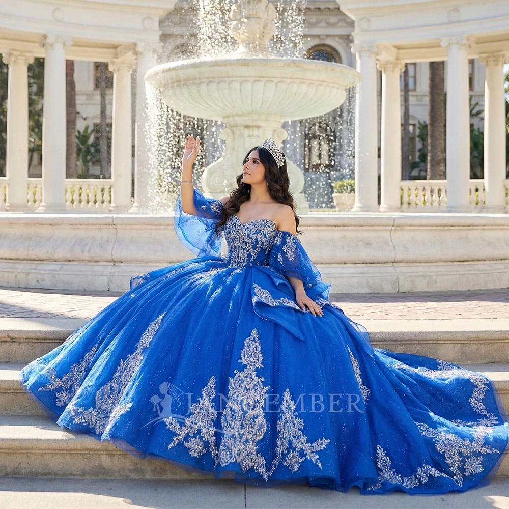 

Платья для Кинсеаньеры с короткими рукавами, из органзы, с вырезом-лодочкой, для дня рождения, с оборками, на заказ, со шлейфом