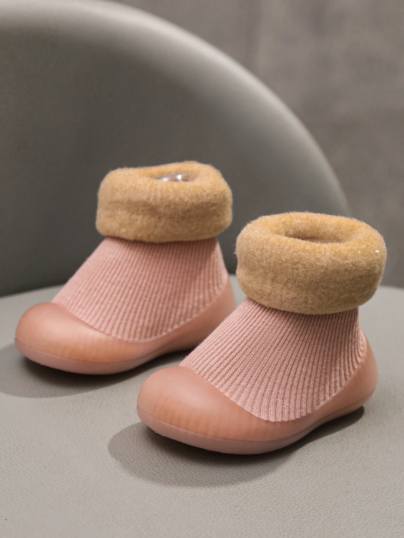 Yibubu Baby Shoes Indoor Soft Soled Non-slip Toddler Shoes Suitable For Autumn And Winter Fashion Cute Socks Shoes