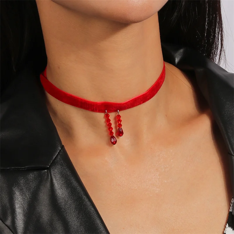 Aihua Sexy rote Samt-Choker-Halsketten für Frauen, Kristall-Herz-Halskette, Braut, Hochzeit, Party, Schmuck am Halskragen – Detail 4