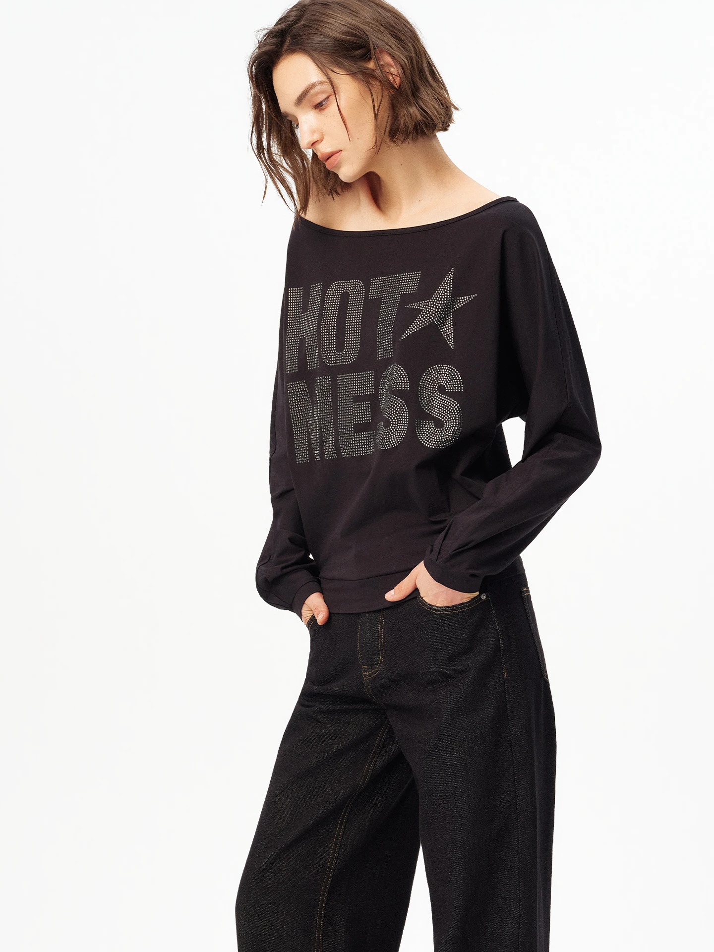 Heyabc Retro Black Shoulder Bared Long Sleeve T-Shirt Women's Autumn Winter American Hot Girl Style Top Glitter Letter One ...