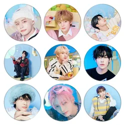 6CM KPOP ZEROBASEONE New Album PREZENT 2 Tinplate Badge High Quality INS Style ZB1 Clothing Decoration GYUVIN YUJIN HANBIN Gifts