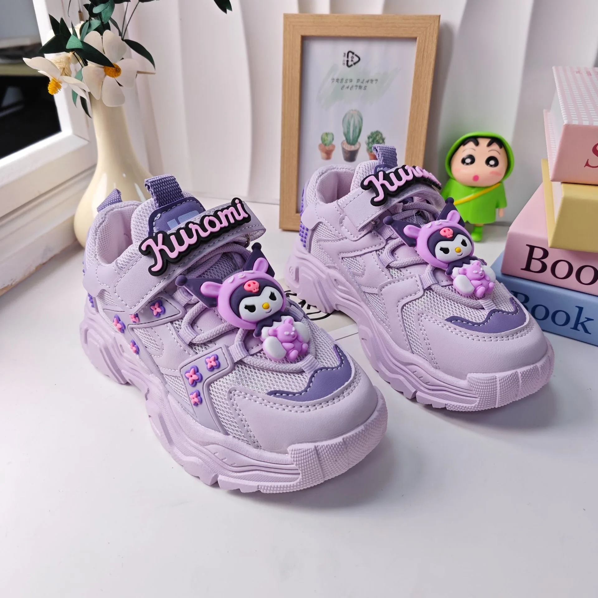 

2024 Spring New Children's Sports Shoes Velcro strap Cartoon Kuromi Girls' Casual Shoes Dad Shoes Single Shoes