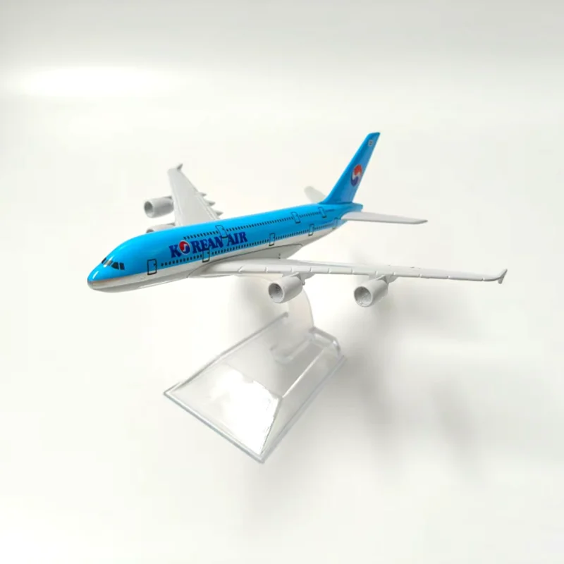 

Литой под давлением масштаб 1:400 A380, модель самолета из сплава, пассажирского самолета, статическая коллекция, украшенные праздничные подарки, игрушки