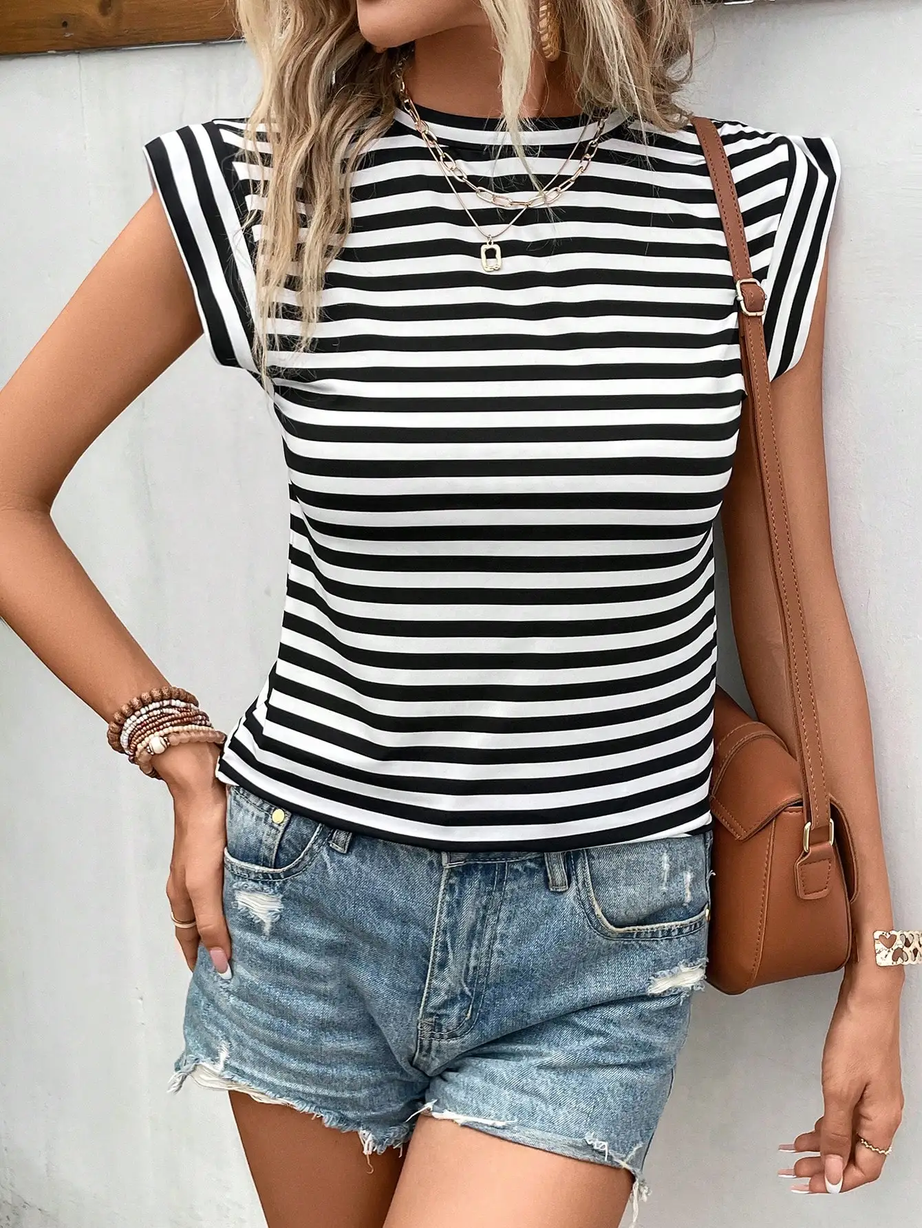 2024 New round neck loose short-sleeved T-shirt summer fashion small fly sleeve sleeveless striped casual women\'s tops