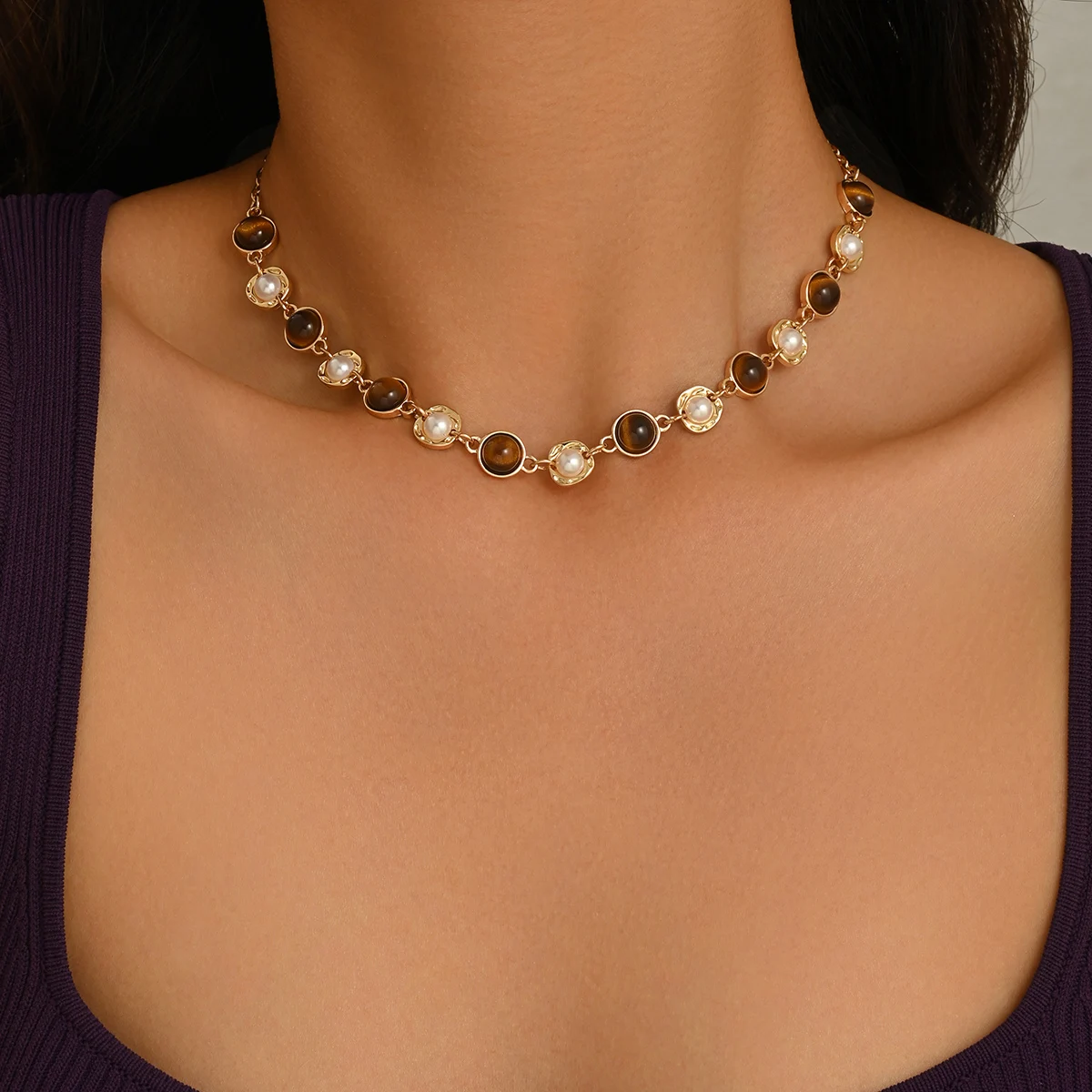 Vintage Gold Tone Choker Necklace For Women Inlaid Tiger Eye Stone Faux Pear Zinc Alloy Elegant Statement Jewelry Daily Wear