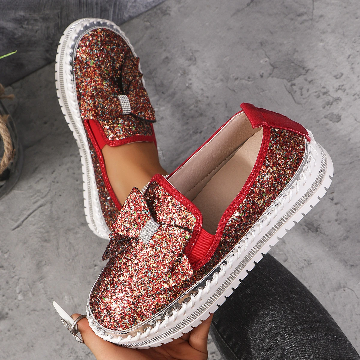 Fashion Women Shoes Shining Rhinestone Loafer Bowknot Slip-on Thick Botton Casual Ladies Crystal Female Platform Sneakers Sports