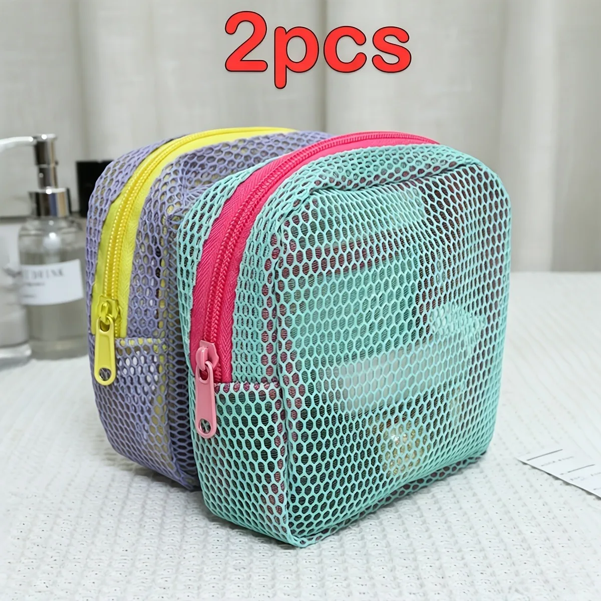 2piece net-silk hollowed-out makeup bag, without handle. Suitable for fitness, travel and camping - a lightweight toiletry bag.