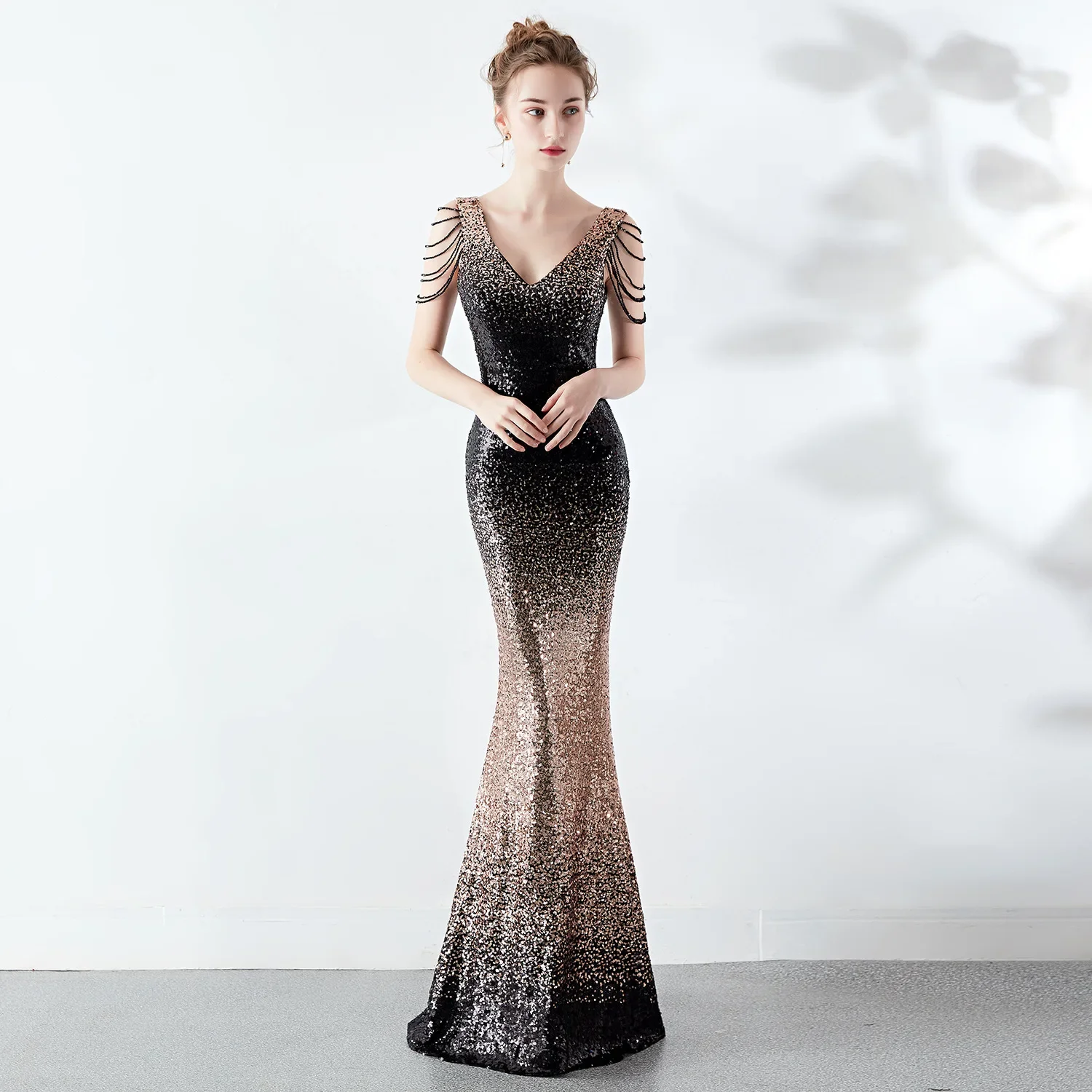 Gradual change of color crystal diamond chain sexy slim evening dress