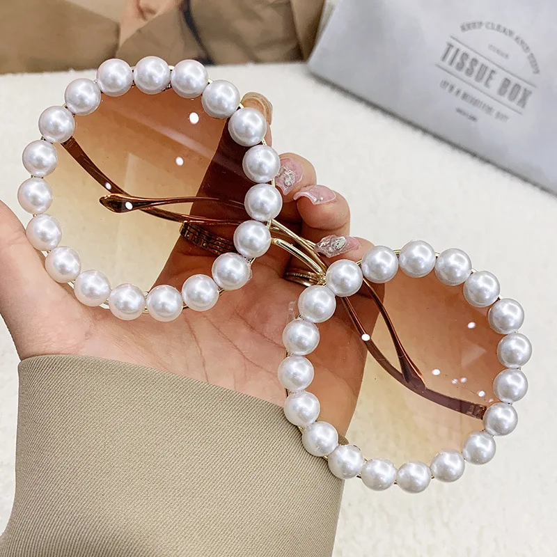 Luxury Pearl Sunglasses 2025 New Fashion Metal Frame Round Sun glasses Brand Designer Sunglasses