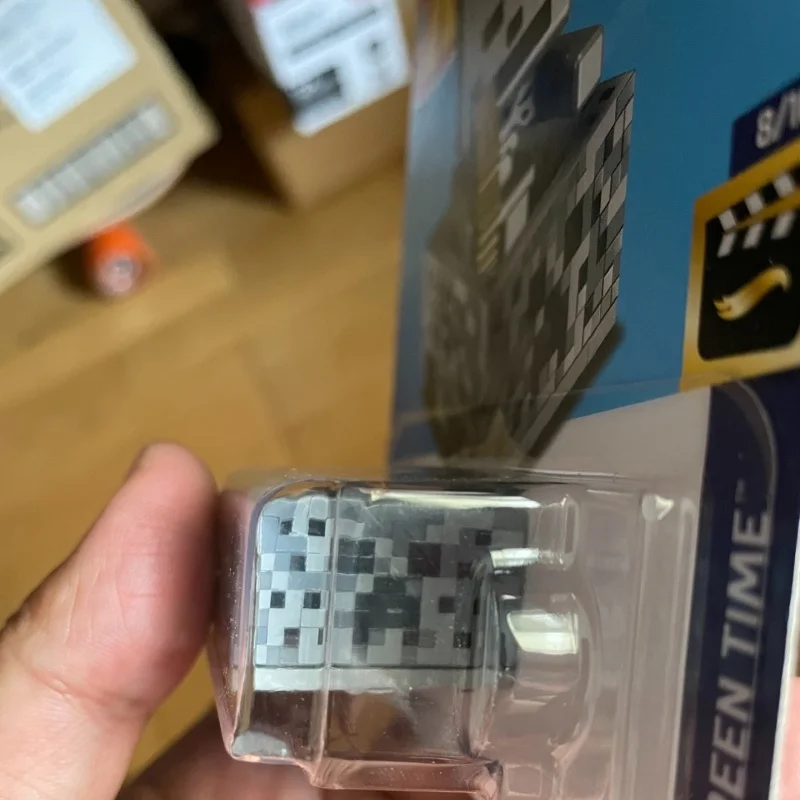 Authentique Mattel Hot Wheels périphériques de jeu modèle de voiture série de voiture de base mon monde voiture minière recueillir voiture jouets véhicule moulé sous pression