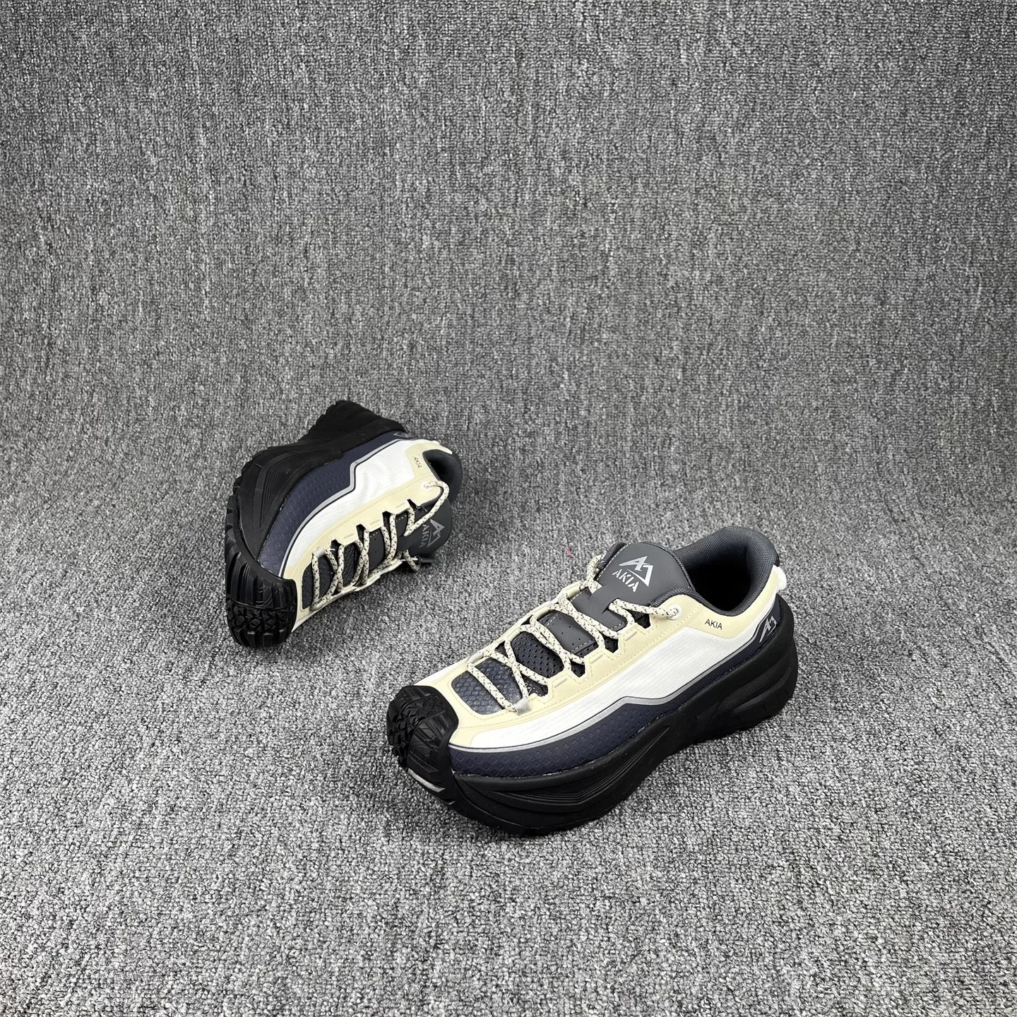 

Новое поступление зимы 2025 года, бестселлер, противоскользящие прочные кроссовки для спринта, тренировочная обувь для марафона, профессиональные кроссовки