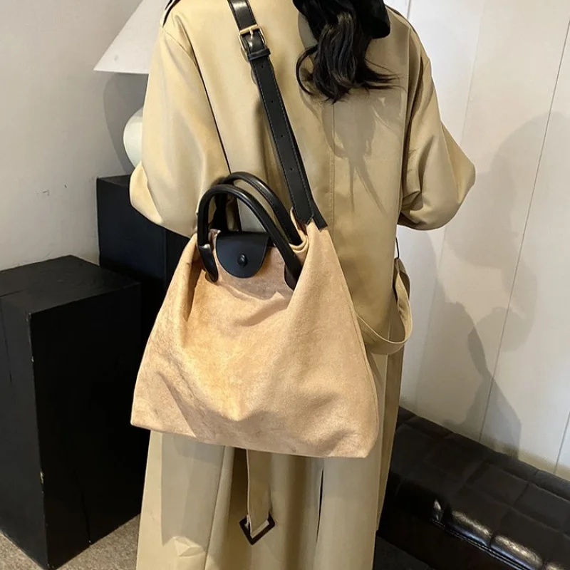 

Chic Stylish Clutch Purse Bag For Women Party Night With Mini Design And Simple Letter Logo Vintage Look