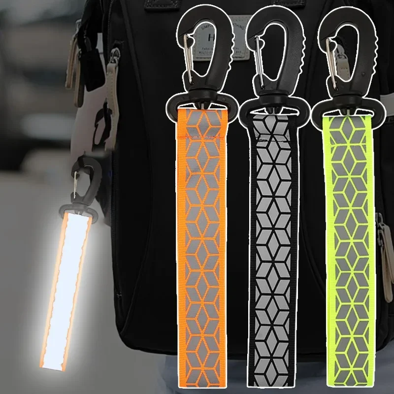 Reflective Effect Safety Reflector Pendant keychain Lightweight Bright Colors Reflective Backpack Pendant Multi-functional