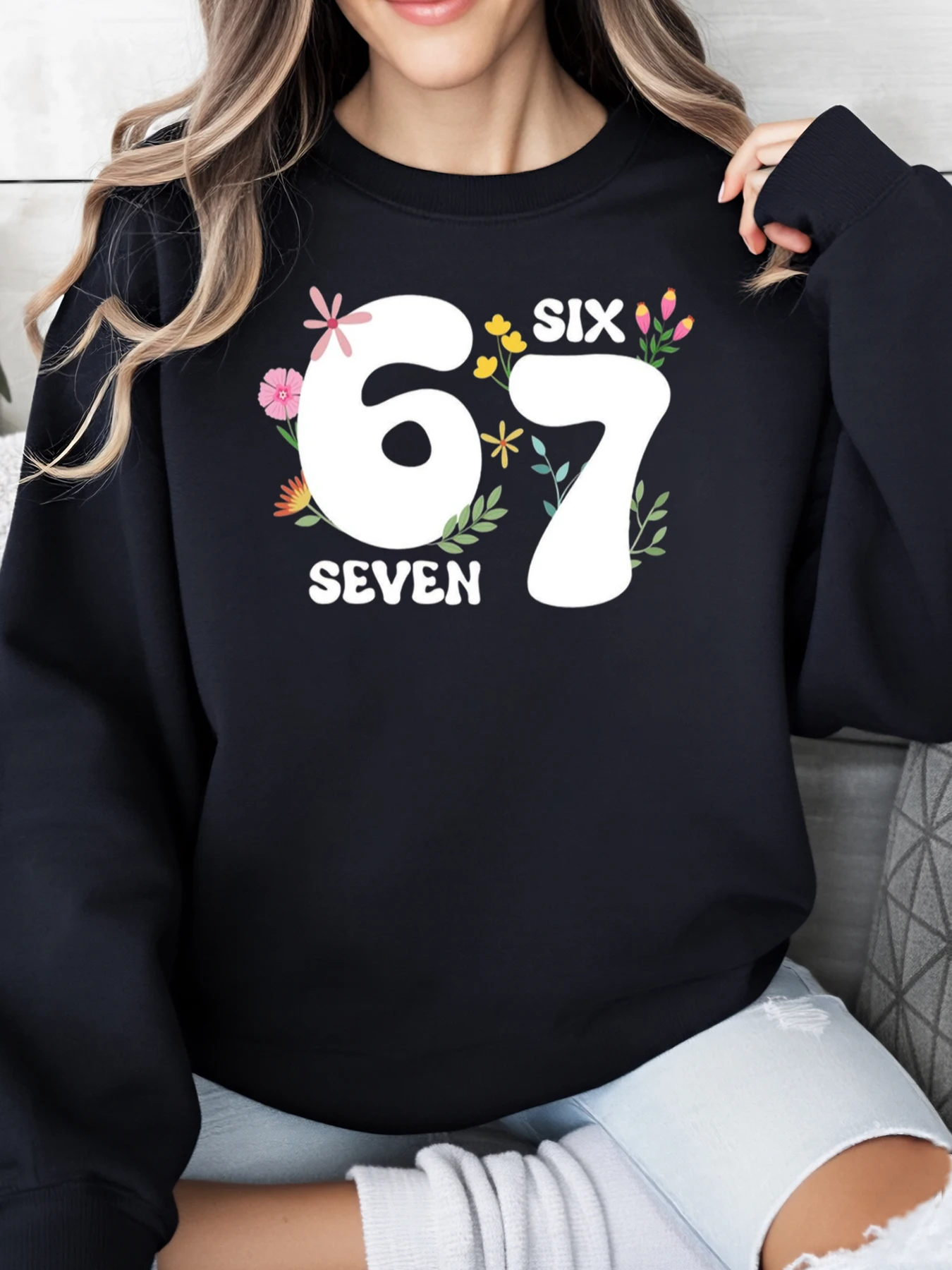 フローラル 67 シックス セブン プリント スウェットシャツ 誕生日プレゼント 女性 カジュアルウェア ブラック プラスサイズ