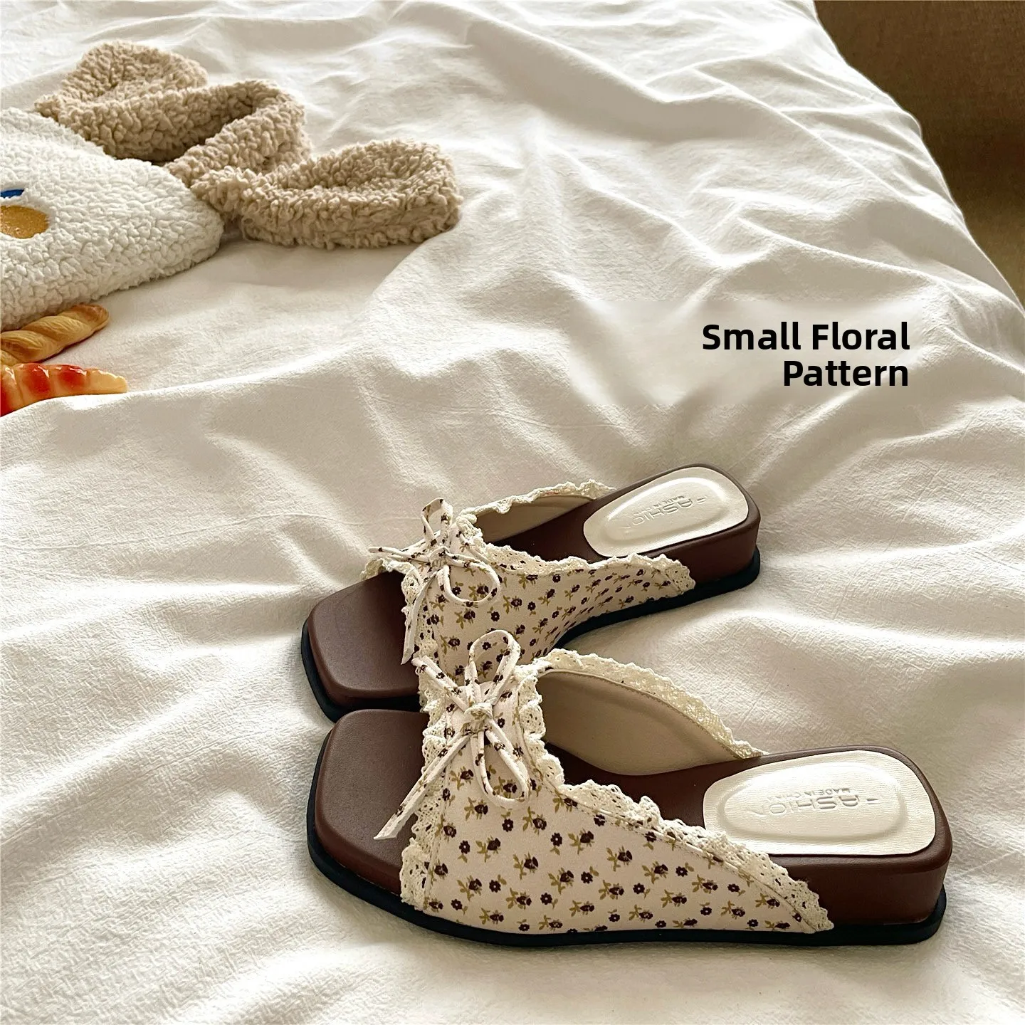 

Korean Style Floral Print Women's Summer Thick Heel Slip-On Shoes Breathable Crossbody Sandals High Arch Support Casual Slippers