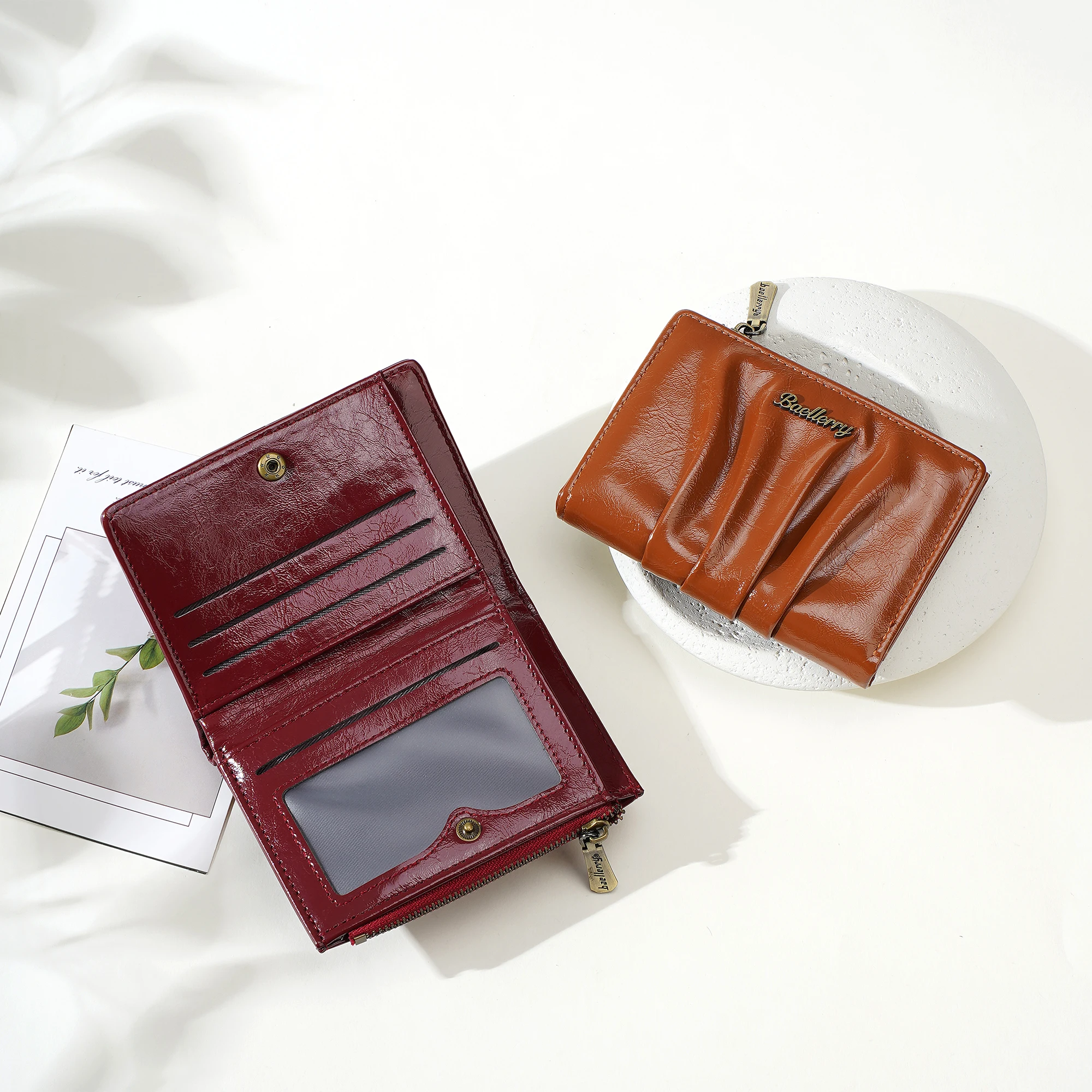 1 Stück Retro Plissierte Glänzende Öl-Wachs-PU Damen-Kurzgeldbörse, Doppelt Faltbare Schnappgeldbörse, Reißverschluss-Münzfach + Ausweisfenster, Geeignet für Outdoor-Dates, Geschenk für Frauen – Detail 34