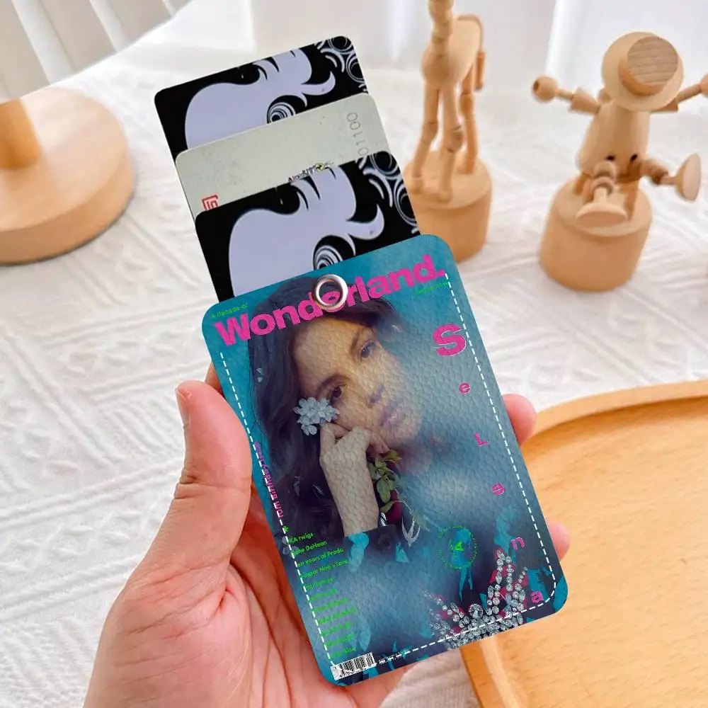 حامل شخصي للممثلة سيلينا غوميز مناسب لبطاقة البنك، مترو الأنفاق، محفظة بطاقات الحافلة، حافظة بطاقات، سلسلة مفاتيح حامل الشارة