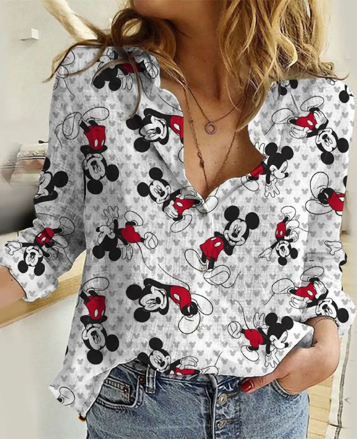 New Disney Women\'s Shirts Casual T-Shirts Mickey Mouse Hawaiian Shirts Fashion Long Sleeve Shirts Disney Sunscreen Shirts women
