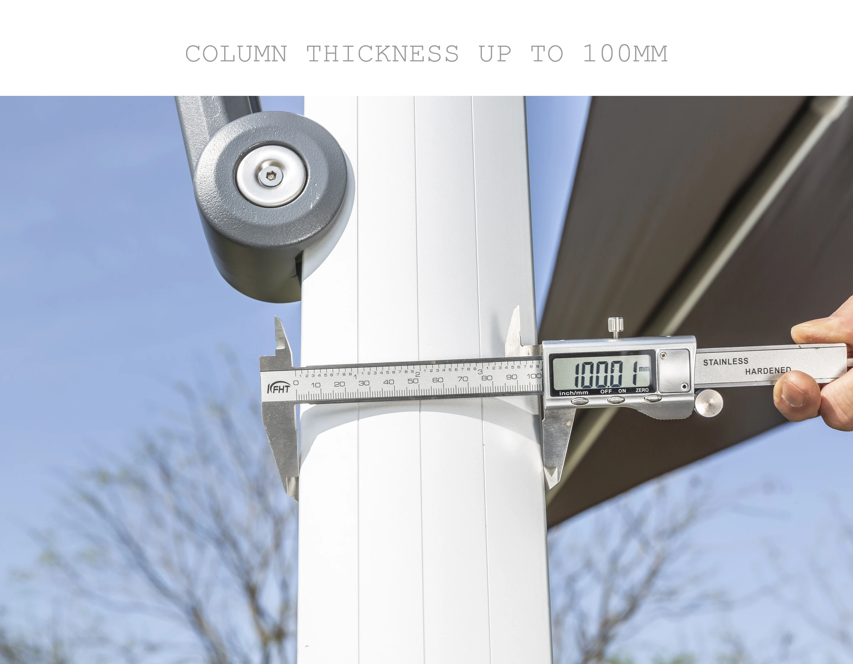 ร่มกันแดดขนาดใหญ่แบบคานยื่นสำหรับสวนกลางแจ้ง ร่มโรมันแบบหนักสำหรับระเบียง