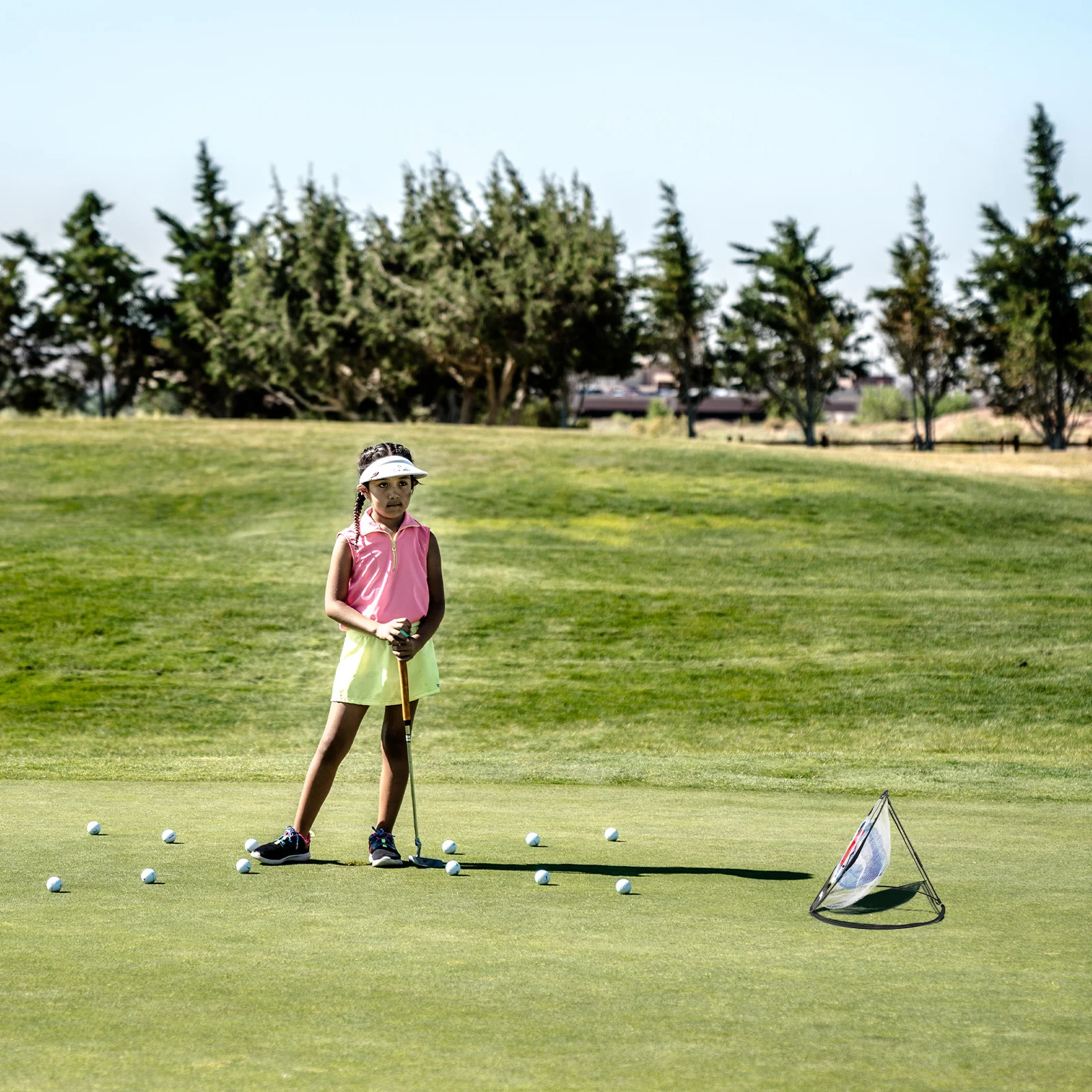 

Chipping Net Portable Foldable Lightweight Indoor Outdoor Golf Training Target Net with 3 Pockets for Accuracy
