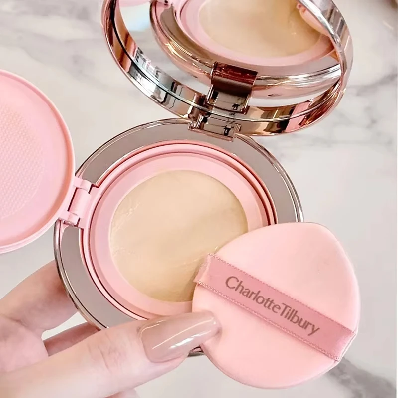 Charlotte Tilbury Dual-Color Blush Concealer Cushion, zart und geschmeidig, aufhellend und feuchtigkeitsspendend, deckend, langanhaltendes Make-up