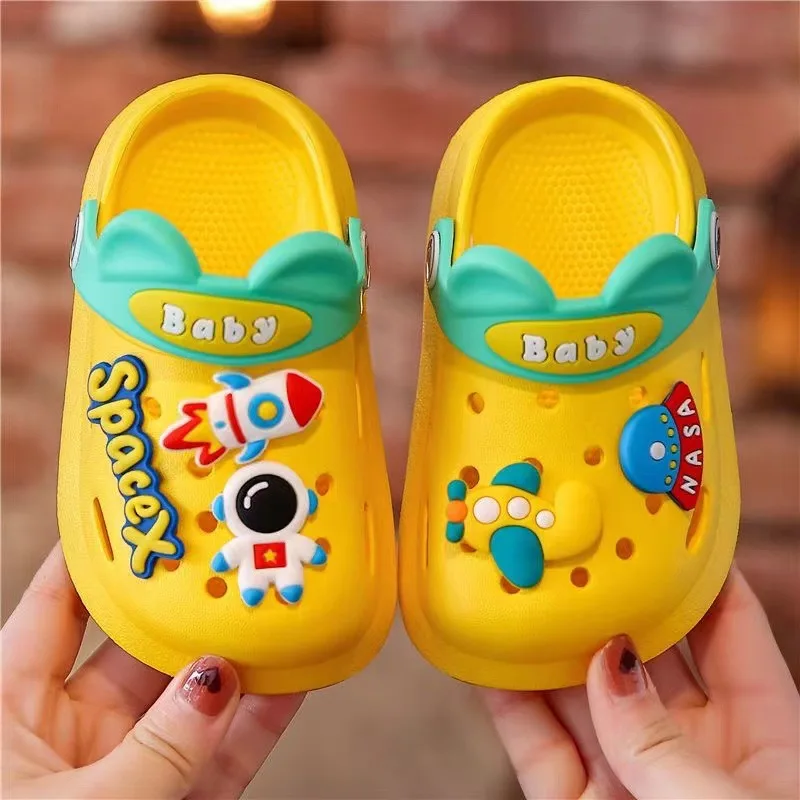 2024 Kid Slippers Summer Sandals for Boy Slippers Kids Cartoon Beach Shoe Toddler Shoes Kids Shoe for Girl Pantuflas Sandalias