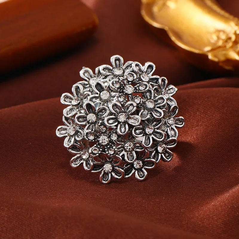 Vintage Silver Color Alloy Flower Rings for Women Oxidized Jewelry Crystal Open Finger Ring Anel Stylish Party Jewelry Gift