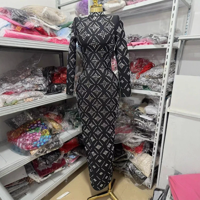 فستان نسائي أنيق مطرز بحجر الراين برقبة عالية وأكمام طويلة ملابس ضيقة للمشاهير فساتين الحفلات المسائية