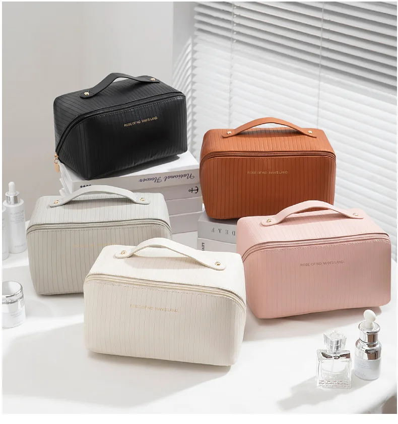 New Arrival Vertical Stripe Pillow Cosmetic Bag Women Large Capacity Portable Ins Travel Makeup Organizer Toiletry Bag