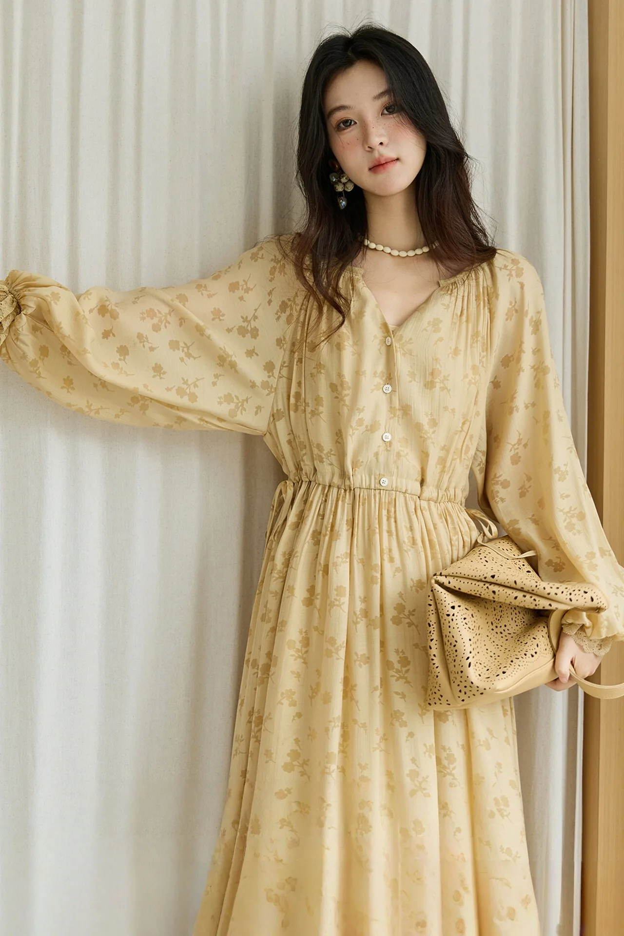 春の新作ファッション 花柄プリント シフォンドレス レディース Vネック ランタン袖 ウエストシェイプ スリム ロングドレス 通勤ドレス