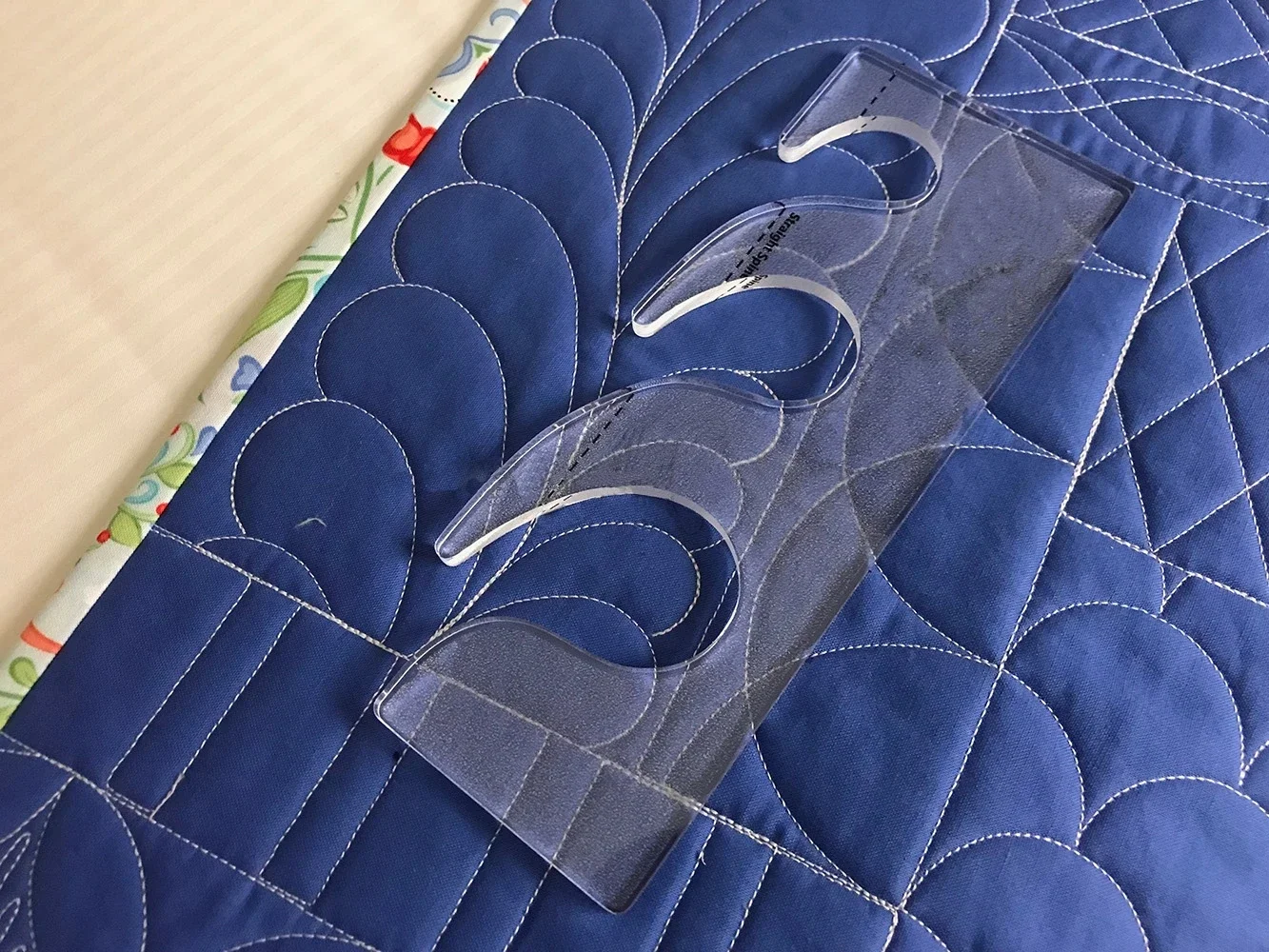 8 kind Quilters templates Ruler Every Curve Circle ruler Set Feather Plume ruler Clamshell ruler for domestic sewing machine