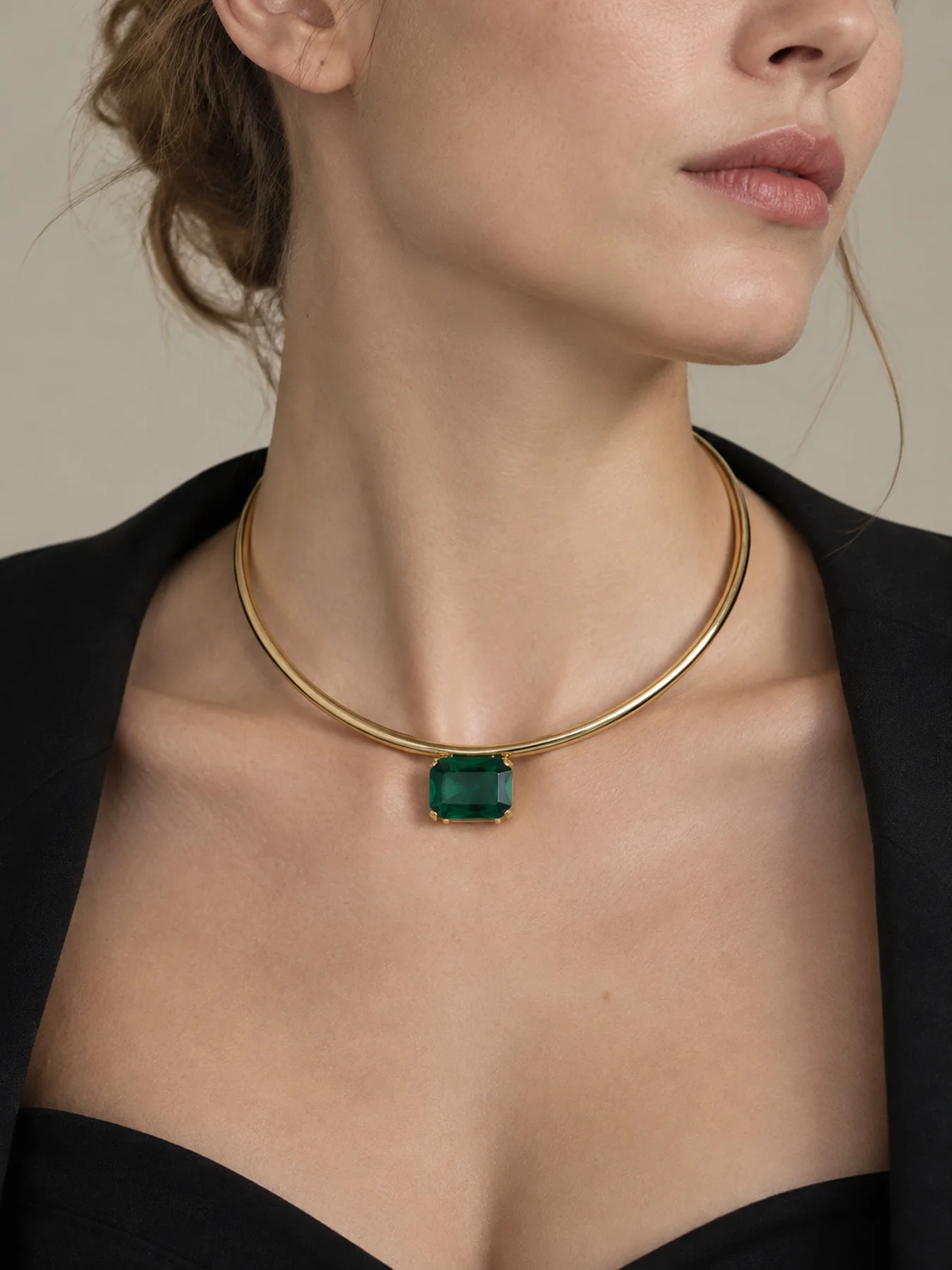 Gold Tone Rectangular Green Gem Choker for Women, Open Cuff Collar Necklace Formal Party Statement Jewelry Gift