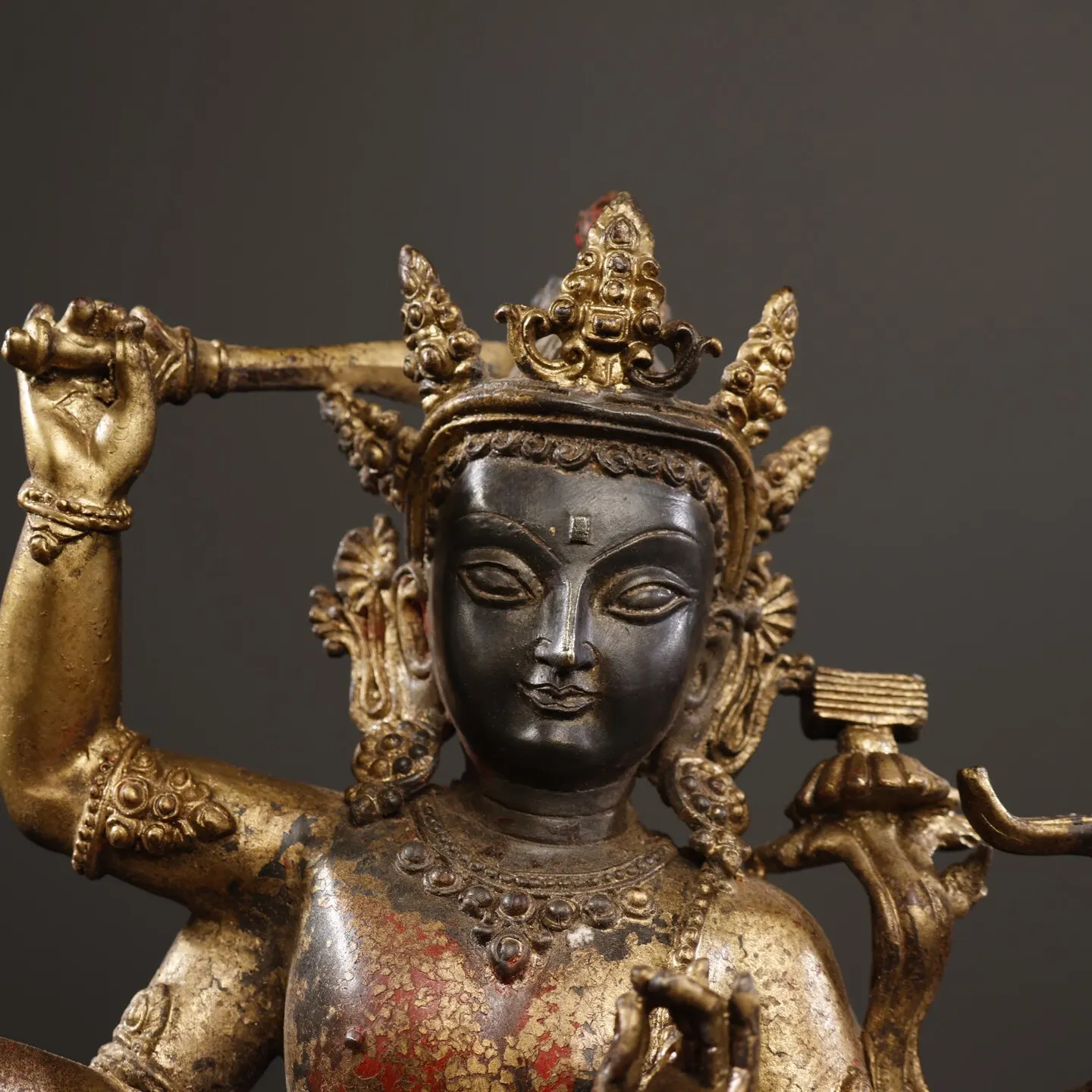 Tibetan Brass Lou Tuo Gold Painted Four Arms Manjushri Tara Guanyin Buddha Statue Ornament Home Buddha Hall Incense Case Supplie
