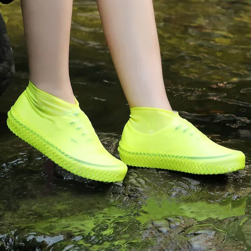 1 Paar Gummi-Regenstiefel-Überschuhe für den Außenbereich, wasserdichte Silikon-Überschuhe, regnerische Schuhüberzüge, wiederverwendbare, rutschfeste Regenstiefel – Detail 2
