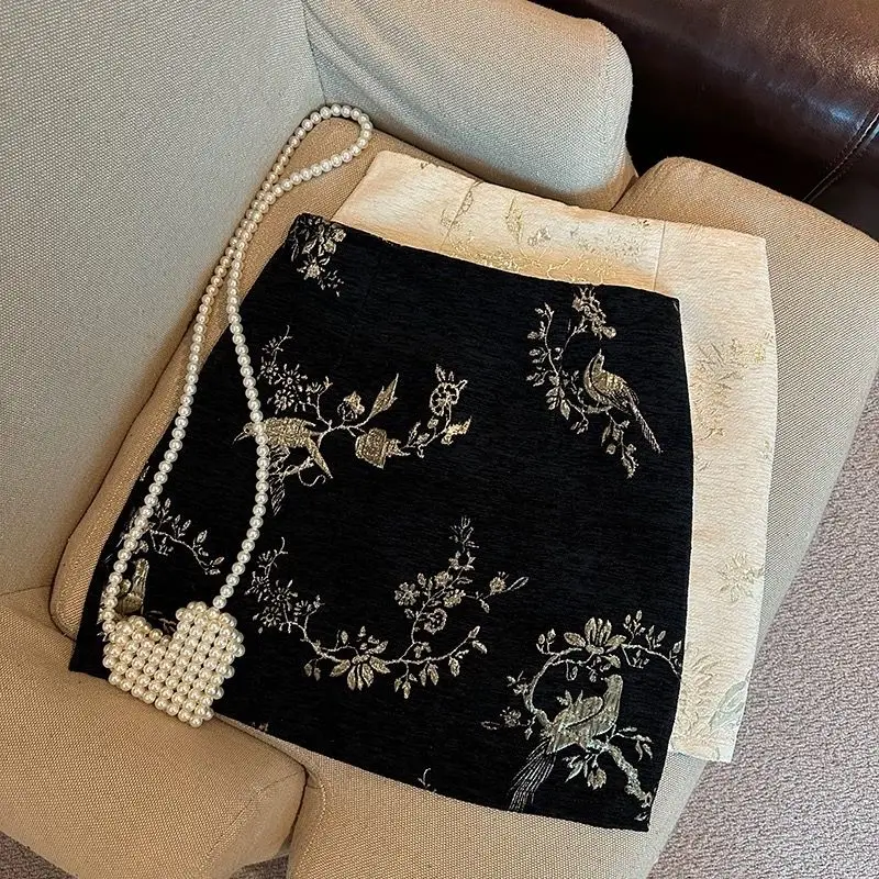

New Chinese style heavy industry jacquard skirt women's autumn and winter chenille high waist hip skirt small a-word short skirt