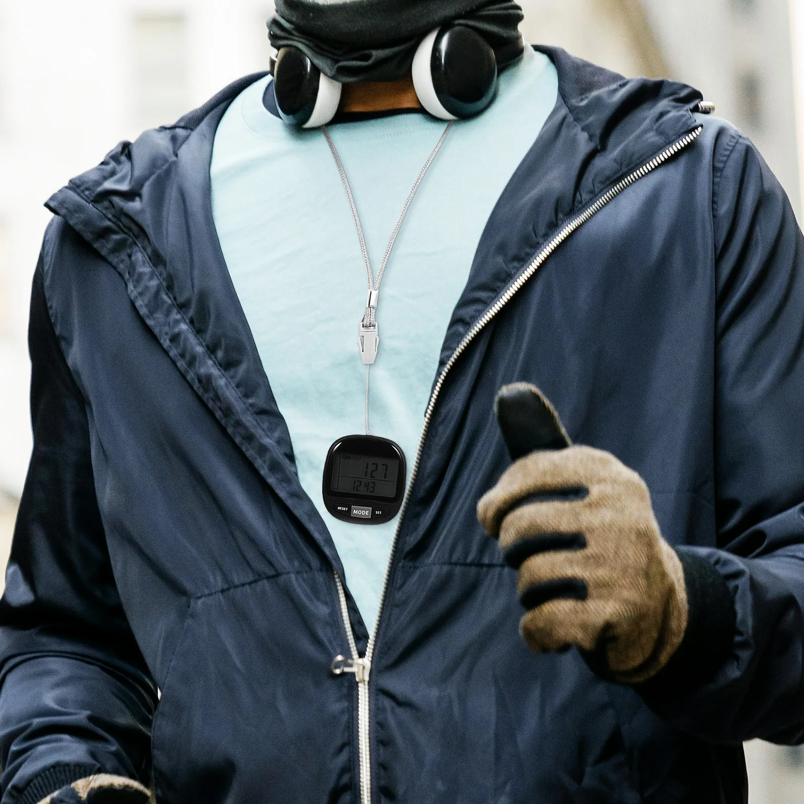 

1pcs Portable Step Counter Clip Accurate Pedometer 3D Sensor Large Display Easy Operation 7-Day Memory Durable Outdoor Fitness