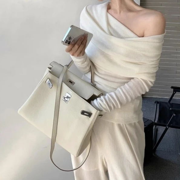 

One Shoulder Sweater Women's 2025 New Big Lapel Off-the-shoulder Gentle Temperament Long-sleeved Knitwear Autumn and Winter