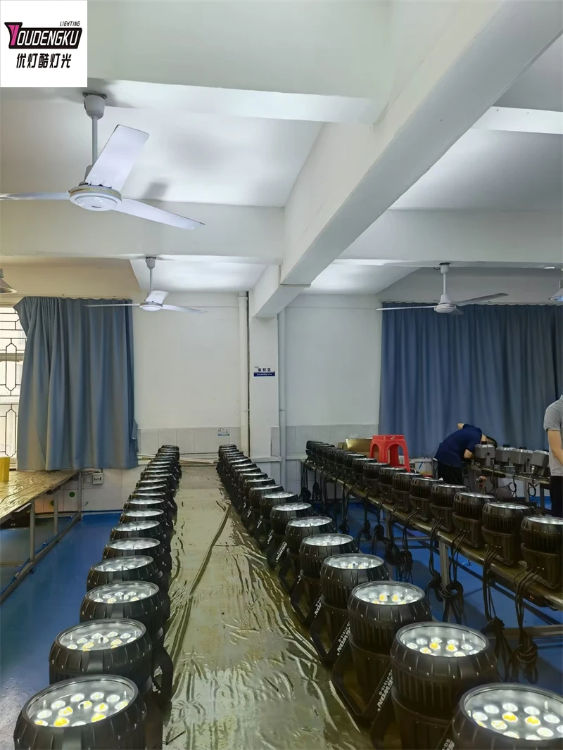 4 pieces 18x 18W 6-in-1 RGBWA UV LED Par Fixture Silent Operating LED Par with Motorized Zoom