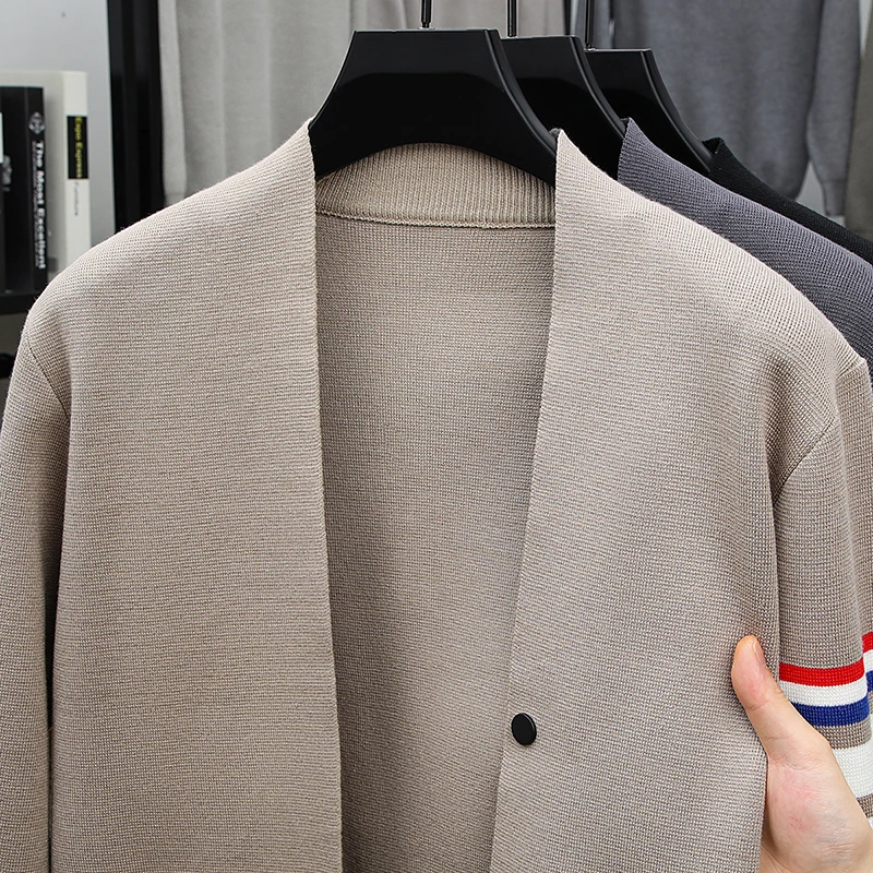 

Роскошный качественный мужской вязаный кардиган, Новое поступление, эластичное теплое пальто в полоску с v-образным вырезом, осень-зима, деловая мужская одежда для поездок на работу