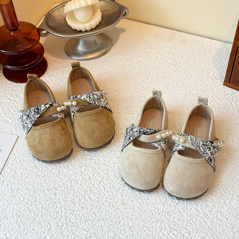 2026 Spring Autumn Children Leather Shoes Causal Girls Fashion Flat Shoes Soft Bottom Versatile Kids Princess Ballet Loafers