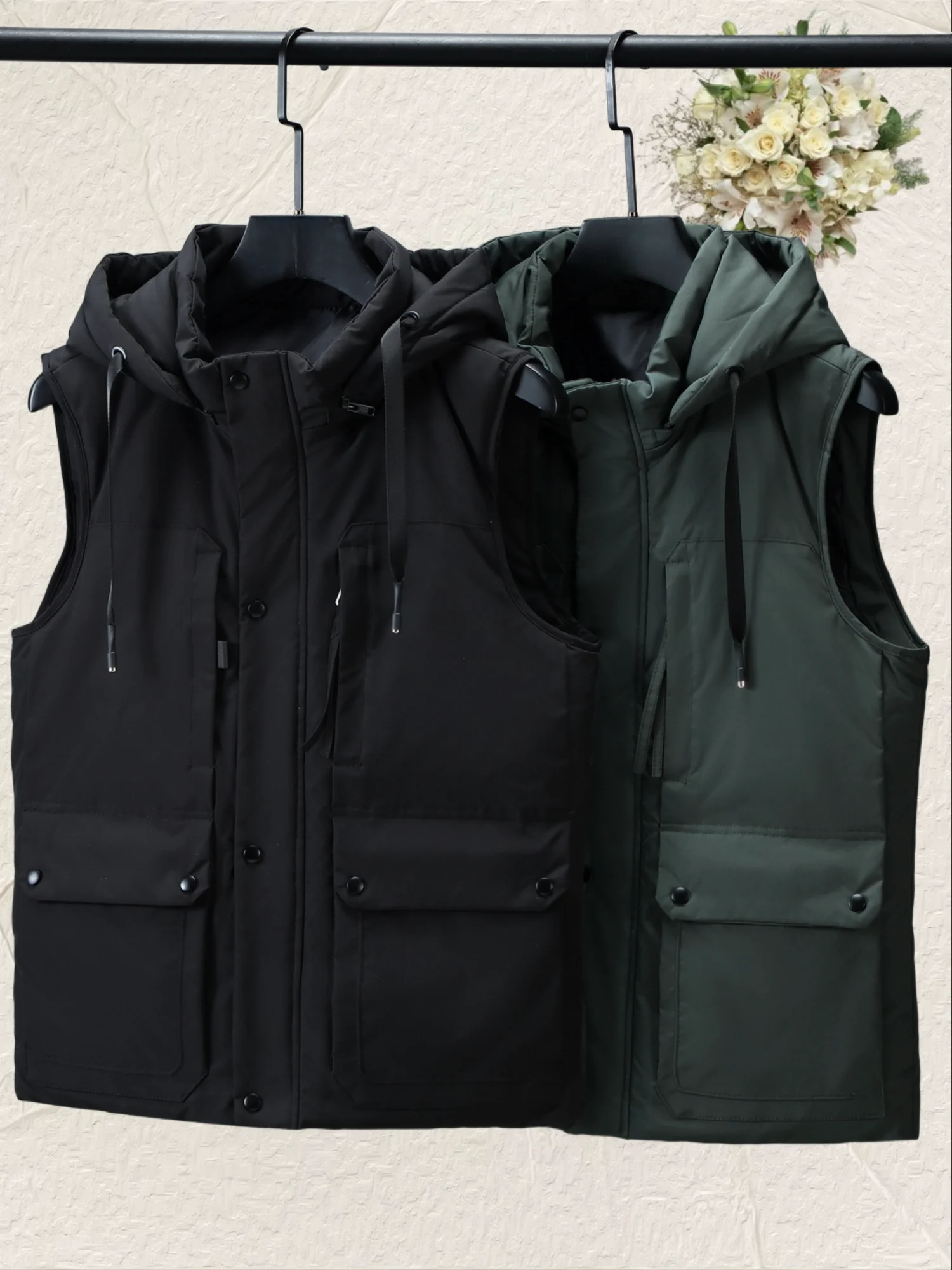

Vest detachable hat multi-pocket men's warm vest loose men's winter clothes in autumn and winter