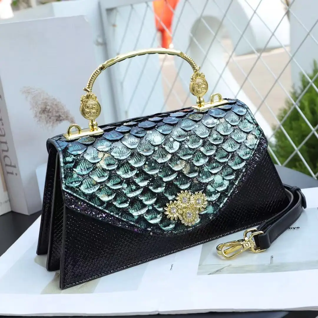

Snake Printed Patent Leather Ladies Hand Bags 2025 New Luxury Designer Floral Women Evening Bag Diamond White Black Hard Handbag