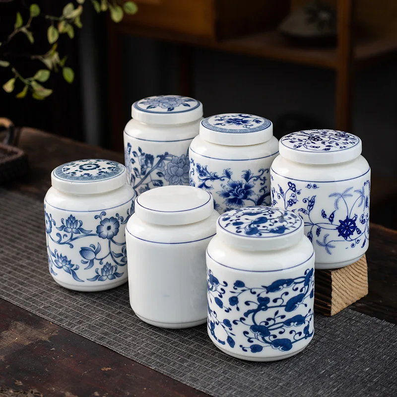 

Blue and White Porcelain Retro Sealed Jar Honey Jar Ceramic Tea Jar Moisture-proof Home Candy Nut Box Storage Container Gift