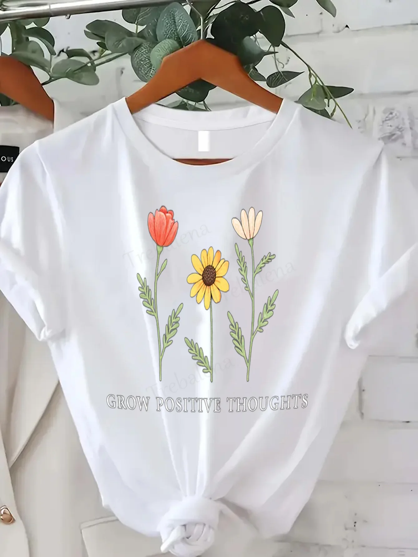 レディース Tシャツ 花柄プリント Tシャツ「Grow Positive Thoughts」 - キュートでカジュアルなレディース Tシャツ