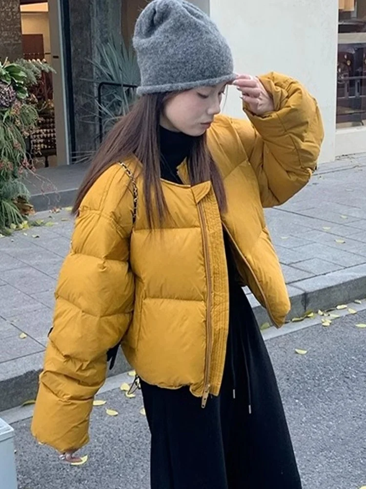 

Short Puffer Jacket Women's round Neck down Jacket Lightweight Female Small Size 90% White Duck Feather Winter Coat