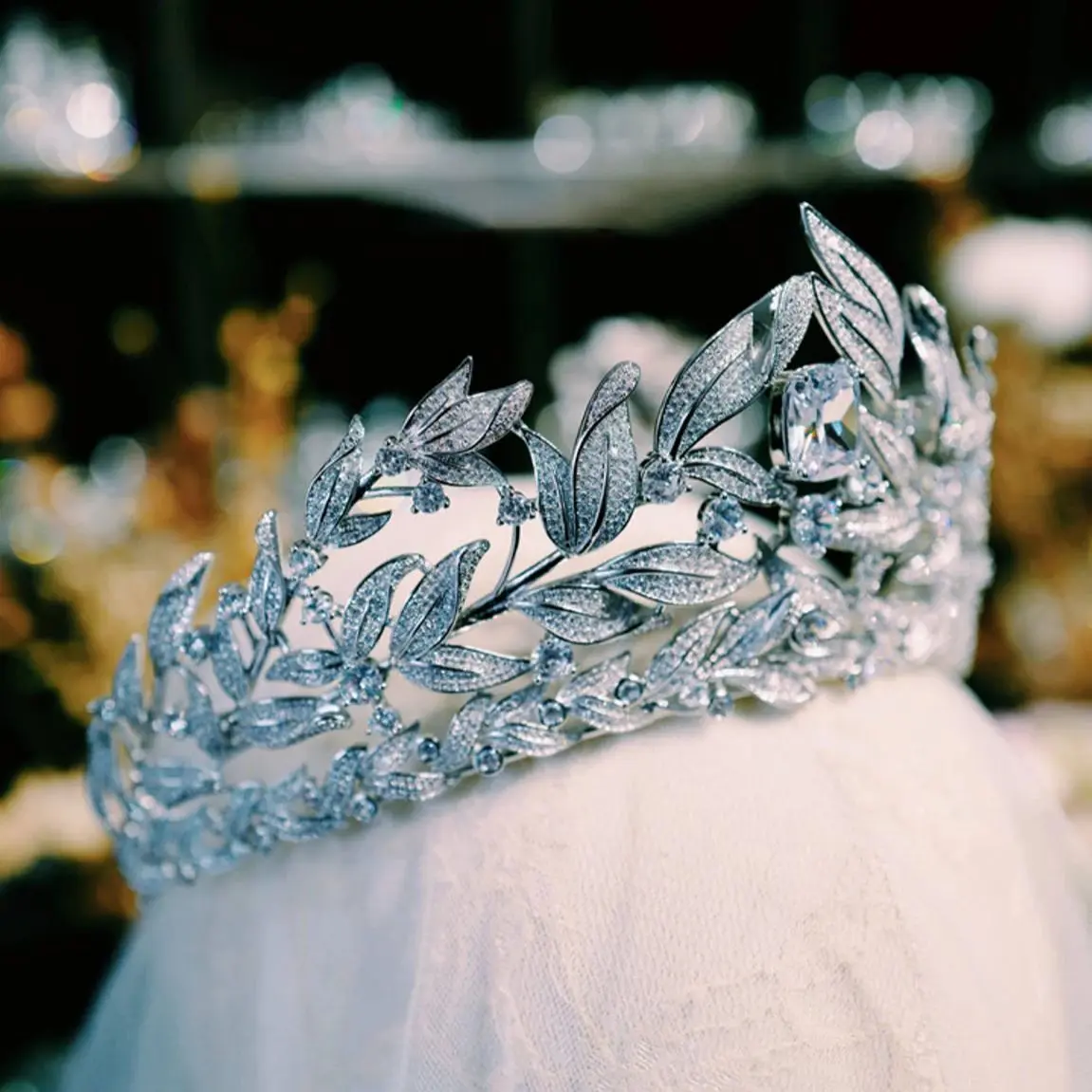 Luxury French Aquare Cubic Wedding Crown Hair Accessory for Brides High-End Princess Queen Birthday Tiaras Accessory