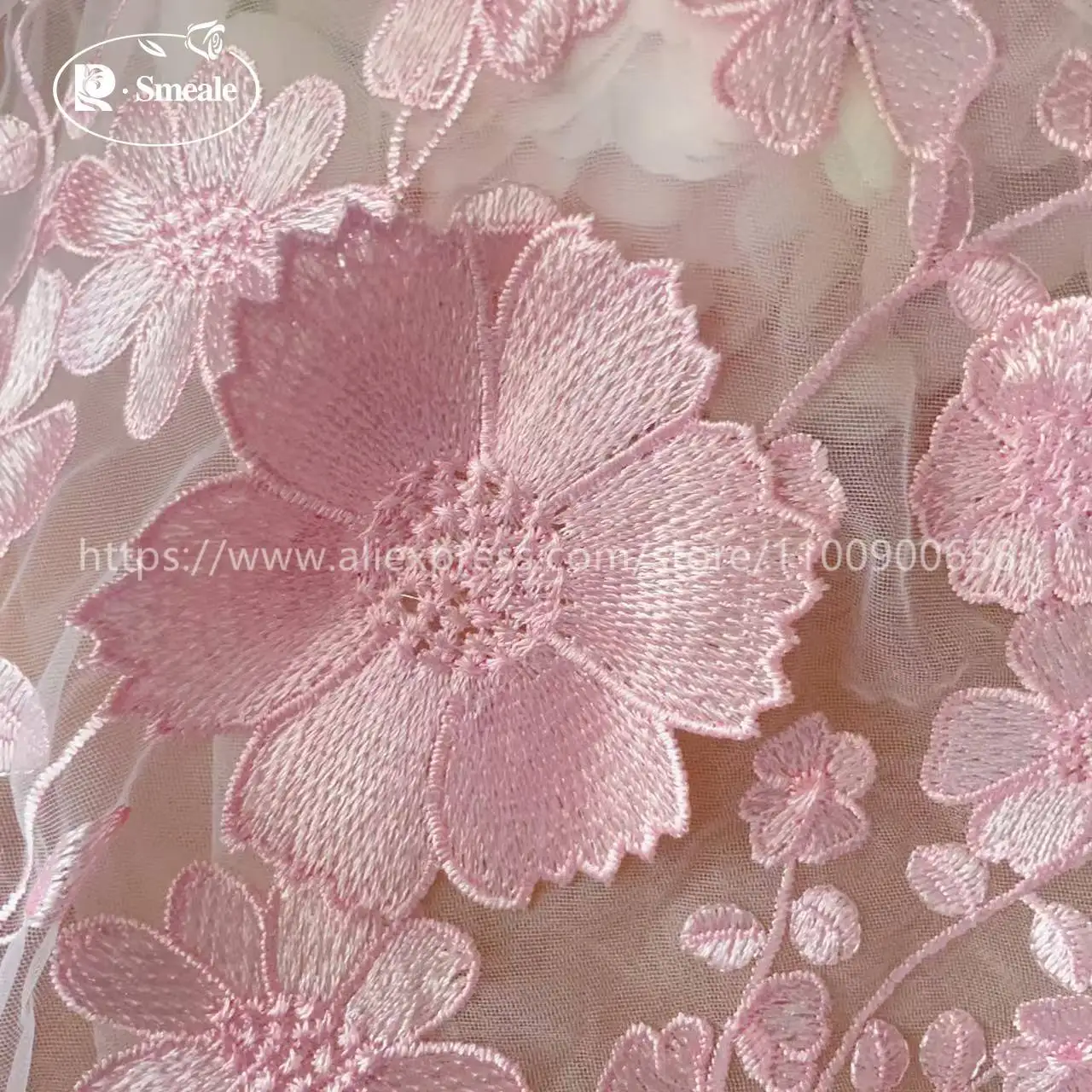Rosa 3D-Spitzenstoff mit Applikation. Kinder-Outfits, Hochzeitskleider, DIY-Nähen, für den Hof – Detail 5