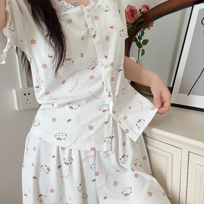 

New 2pcs Hello Kitty Short Pajamas Set Casual Loose Home Clothes Student Summer Sleepwear Sanrio Clothes Pants Women Loungewear