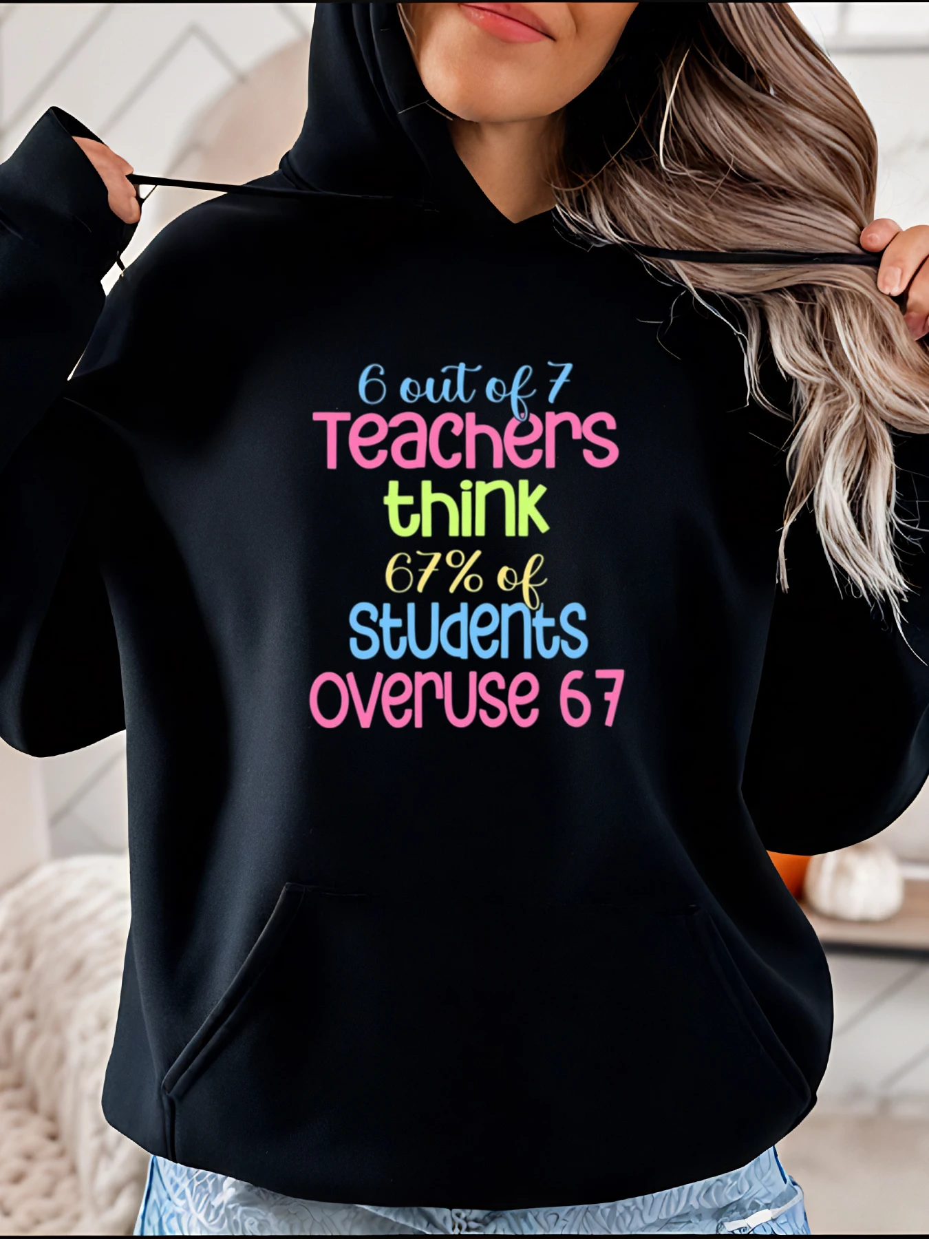 Kapuzenpullover mit buntem Textdruck, lässiger Stil, grafisches Design, Lehrer, Studenten, Thema, Alltagskleidung für Damen